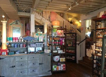 oklahoma/norman/shop/tulips-home-gift