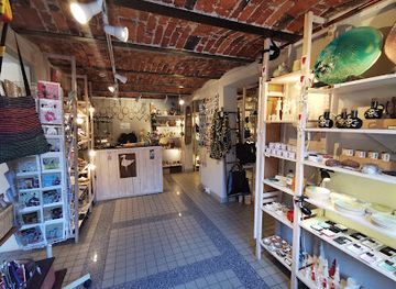 finland/turku/shop/brinkkalan-outolintu