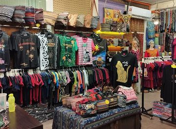 malaysia/kuching/shop/uniborneo-souveniers