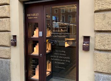 vatican-city/belvedere-courtyard/shop/humilis-made-in-assisi-boutique-roma-vaticano