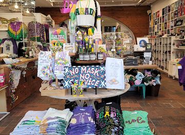 louisiana/new-orleans/shop/fleurty-girl-french-quarter