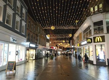 united-kingdom/berkshire/shop/nicholsons-shopping-centre