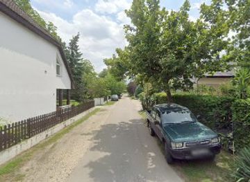 hungary/lake-balaton/shop/gyenyikin-emlekmu