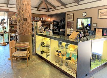 oregon/southern-oregon/shop/favell-museum