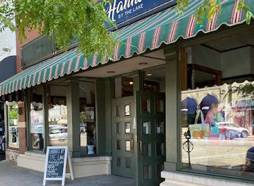 wisconsin/lake-geneva/shop/hannah-s-by-the-lake
