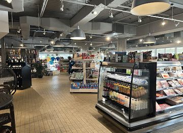 turks-and-caicos-islands/parrot-cay/shop/market-blue-haven-s-cafe-convenient-store