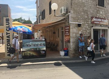 croatia/brac-island/shop/pekara-diana