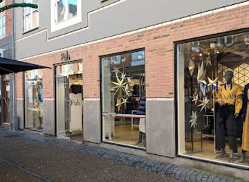 denmark/esbjerg/shop/coast-women