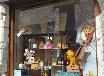 france/poitou-charentes/shop/la-grange-des-createurs