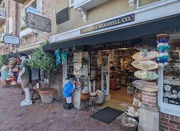 california/santa-catalina-island/shop/catalina-seashell-co