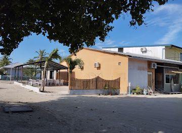 maldives/huraa/shop/ola-java