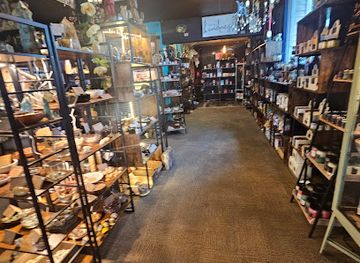 wisconsin/milwaukee/bay-view/shop/altered-state-of-mind