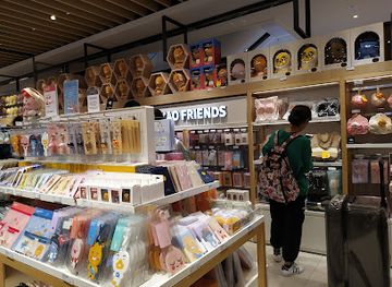 south-korea/seoul/myeong-dong/shop/shinsegae-duty-free-myeongdong