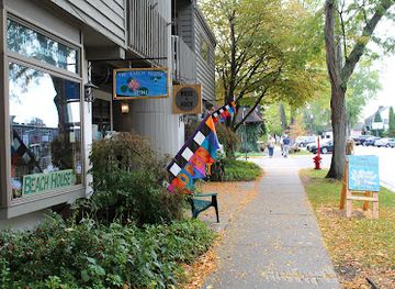 michigan/saugatuck/shop/beach-house