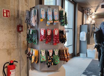 germany/berlin/shop/shop-passage-im-humboldt-forum