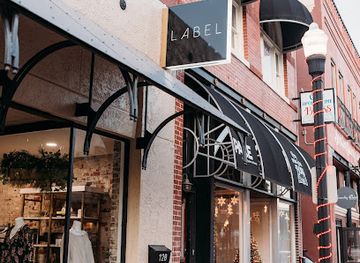 arkansas/bentonville/shop/label-downtown-bentonville
