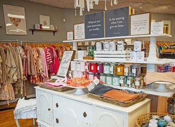 michigan/frankenmuth/shop/adorn-boutique-frankenmuth