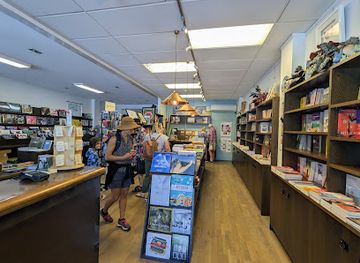 new-zealand/queenstown/shop/bound-books-records