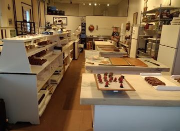 michigan/harbor-springs/shop/howse-s-candy-haus