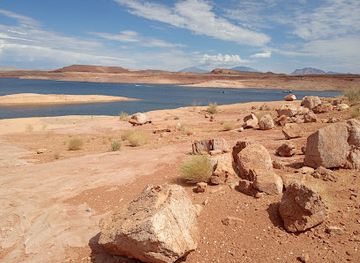 utah/lake-powell/shop/bullfrog-marina-utah