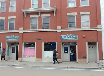 michigan/tahquamenon-falls-state-park/shop/the-big-store