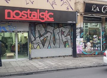 chile/valparaiso/barrio-puerto/shop/nostalgic