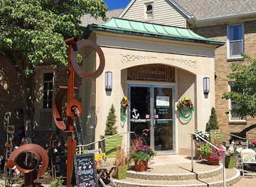 iowa/davenport/shop/skeleton-key-art-and-antiques