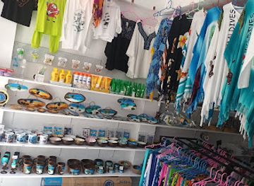 maldives/thulusdhoo/shop/la-perle