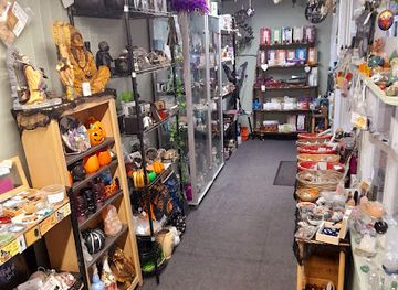 united-kingdom/stratford-upon-avon/shop/any-witch-way