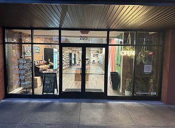 tennessee/johnson-city/shop/piere-s-marketplace