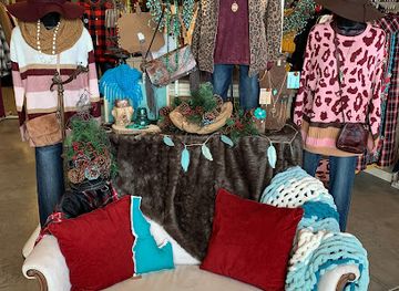 idaho/owyhee/shop/blue-fringe-boutique
