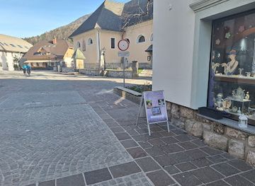 slovenia/kranjska-gora/shop/bari