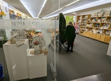 ohio/western-reserve/shop/joseph-beth-gift-shop-at-cleveland-clinic