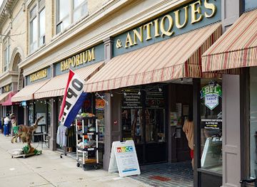 massachusetts/berkshires/shop/berkshire-emporium-antiques
