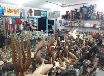 maldives/huraa/shop/debonair