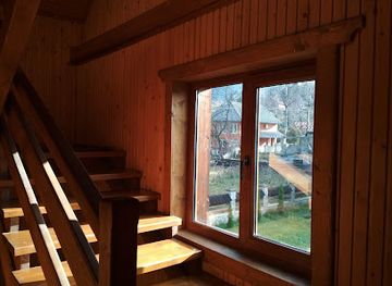 ukraine/vorokhta/shop/viktoriia