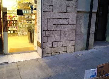 spain/madrid/shop/hermosilla-pharmacy-5