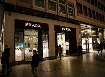 germany/dusseldorf/konigsallee/shop/prada-duesseldorf