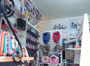 peru/huaraz-region/shop/gatos-ropa-y-accesorios-de-aventura-souvenirs