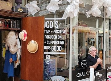 ohio/cleveland/shop/coco-s-selfie-space