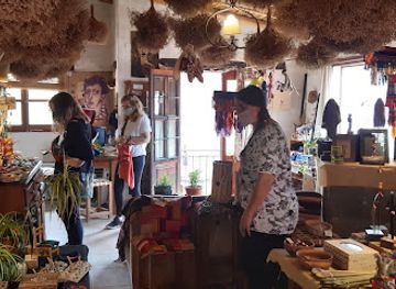 argentina/purmamarca/shop/posibilidades-posibles-arte-bar