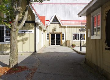 canada/haliburton-highlands/shop/master-s-book-store