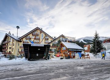 slovakia/donovaly-ski-resort/shop/crystal-ski-snowboard-school