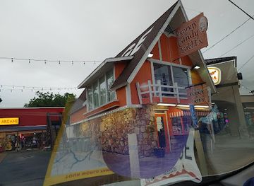 missouri/lake-of-the-ozarks/shop/grandma-s-candy-kitchen