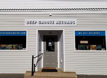 maine/brunswick/shop/deep-groove-records