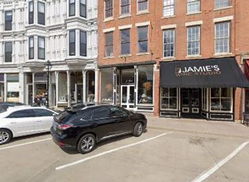 illinois/galena-historic-district/shop/j-marie-s-fine-gifts