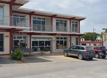 anguilla/the-valley/shop/ashleys-super-market