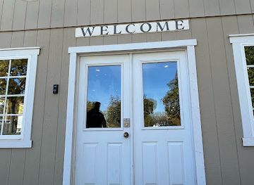 illinois/illinois-beach-state-park/shop/the-1908-antiques-gifts-furniture-restoration