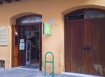 colombia/cartagena/shop/carulla-express-street-roman