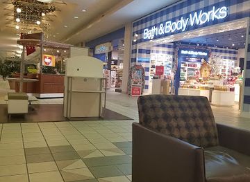 louisiana/holly-beach/shop/bath-body-works